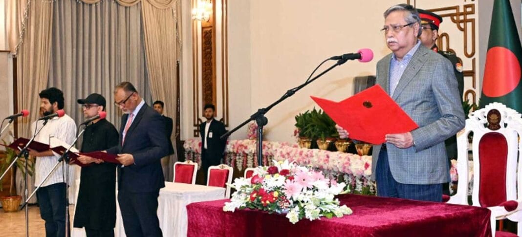 শপথ নিলেন নতুন ৩ উপদেষ্টা