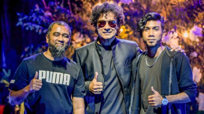 ১০০ শিল্পীর কণ্ঠে ১০০ ফোক গান