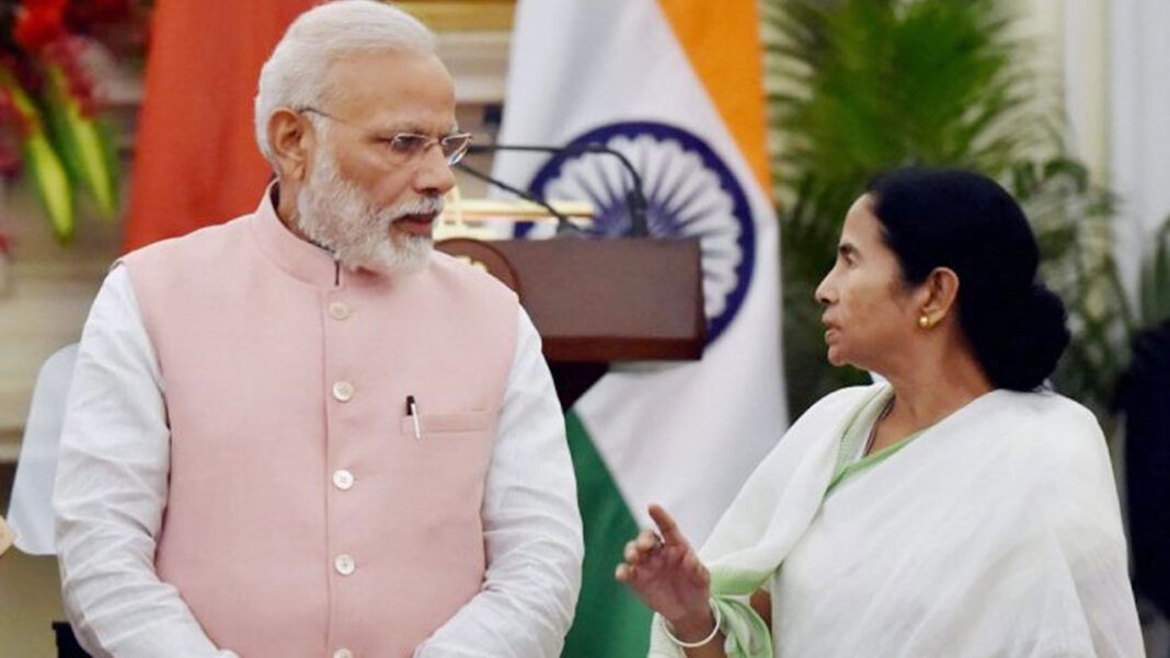 ওয়াকফ আইন পাস নিয়ে মোদিকে এক হাত নিলেন মমতা