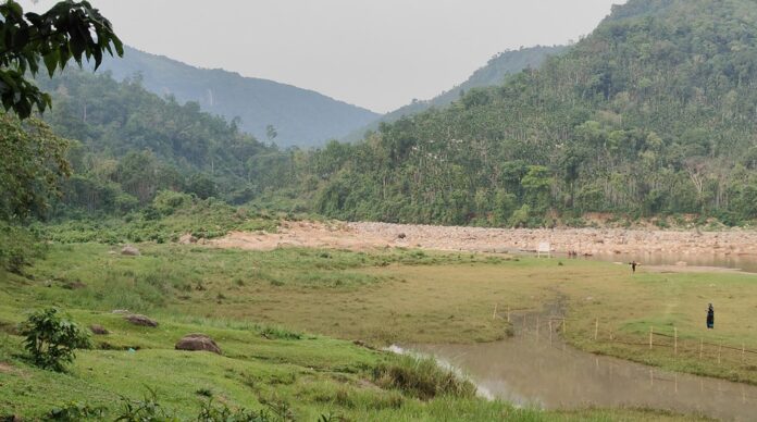 সিলেট সীমান্তে ভারতের কারফিউ জারি