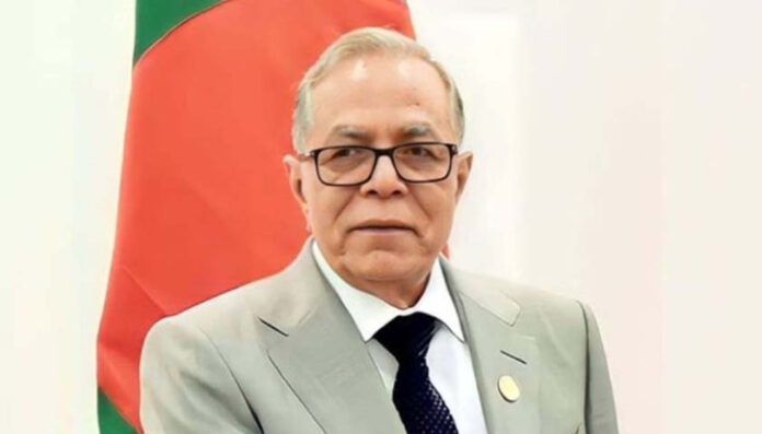 গভীর রাতে দেশ ছাড়লেন আবদুল হামিদ