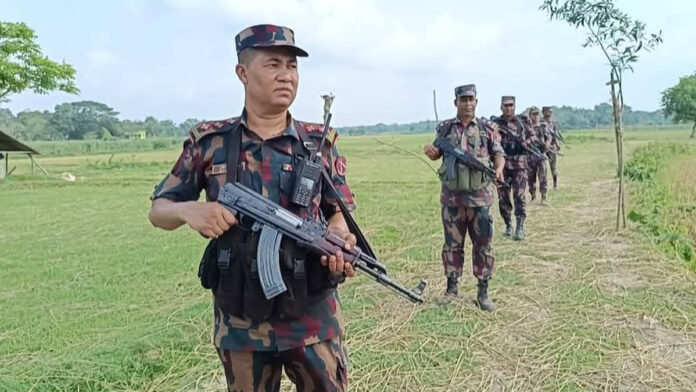 সীমান্তে রোহিঙ্গা পুশইনের ঘটনায় বিজিবি-বিএসএফের মধ্যে উত্তেজনা