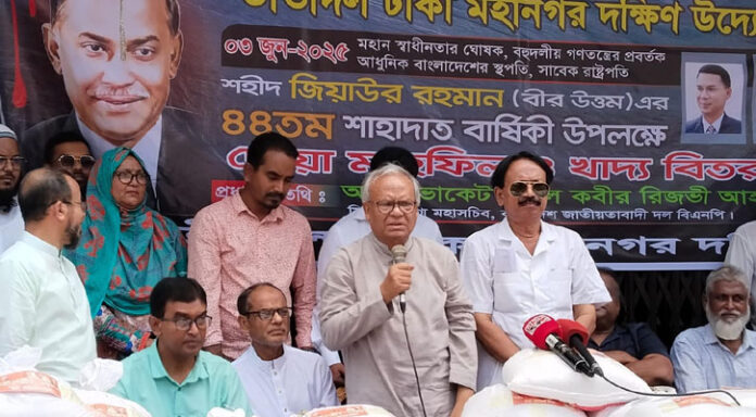 এ সরকারের হাত দিয়ে কেন খারাপ কাজ হবে, এটা মানুষ জানতে চায়: রিজভী