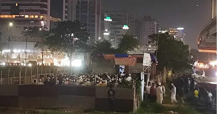 খিলক্ষেতে রেলওয়ের জমিতে মন্দিরের সাইনবোর্ড অপসারণের দাবি নিয়ে অপপ্রচার