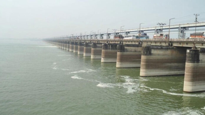নিজেদের স্বার্থ অনুযায়ী নতুন গঙ্গা চুক্তি চায় ভারত