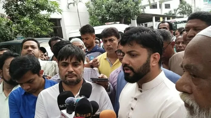 নগর ভবনে হামলাকারীদের সঙ্গে উপদেষ্টা আসিফের ঘনিষ্ঠতা রয়েছে: ইশরাক