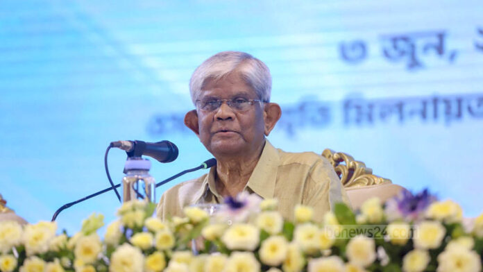 বাজেট ২০২৫-২৬: সমালোচনা আমলে নিলেন, ভবিষ্যতে 'পদচিহ্ন' রাখার আশা অর্থ উপদেষ্টার