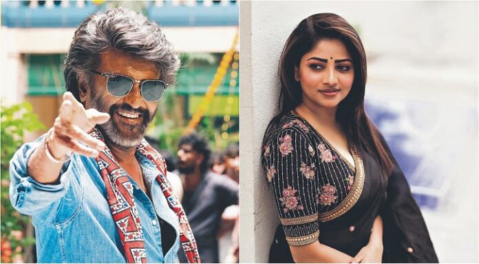 ‘কুলি’তে অভিনয়ে নজরকারা কে এই অভিনেত্রী?