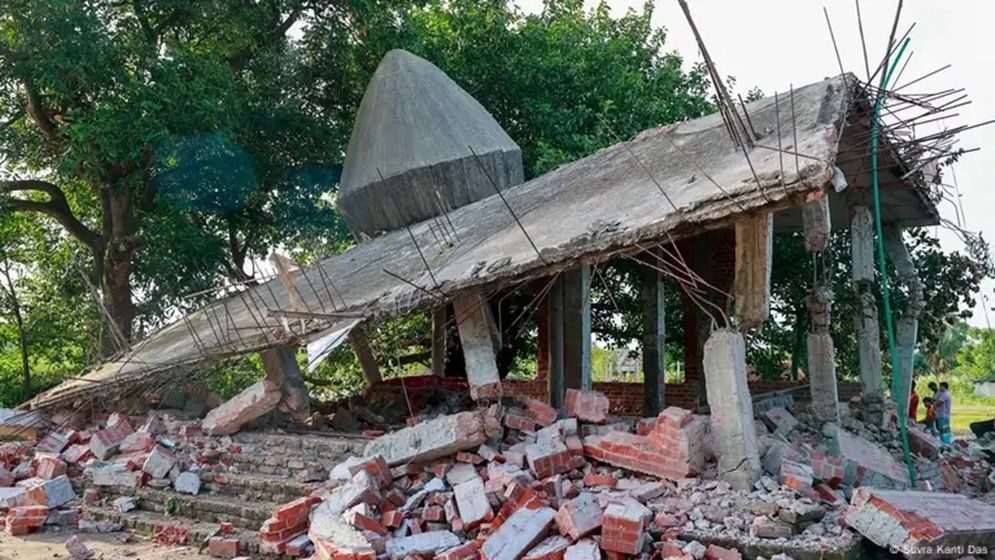 মাজার-দরগায় হামলা বন্ধে তৎপর প্রশাসন