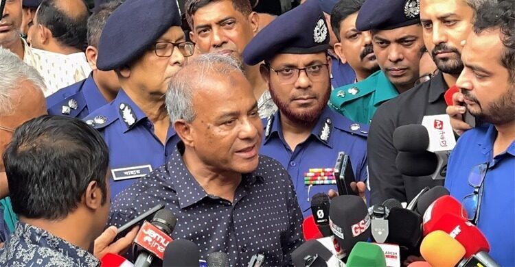 পাহাড়ে অস্থিতিশীলতা ভারত ও ফ্যাসিস্টদের ইন্ধনে: স্বরাষ্ট্র উপদেষ্টা