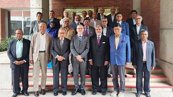 বাংলাদেশে দ্রুত গণতান্ত্রিক উত্তরণ দেখতে চায় ইইউ