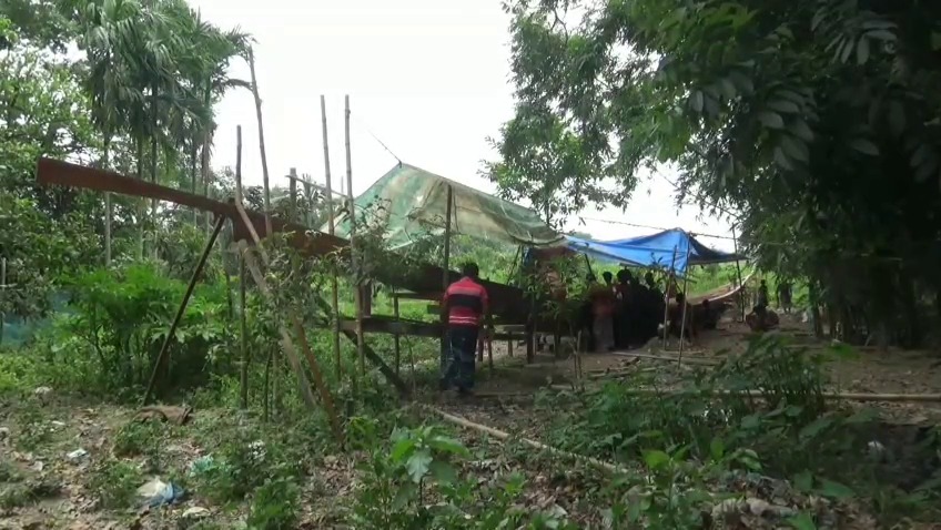 শখের নৌকা ১০০ হাত লম্বা, খরচ ১০ লাখ টাকা