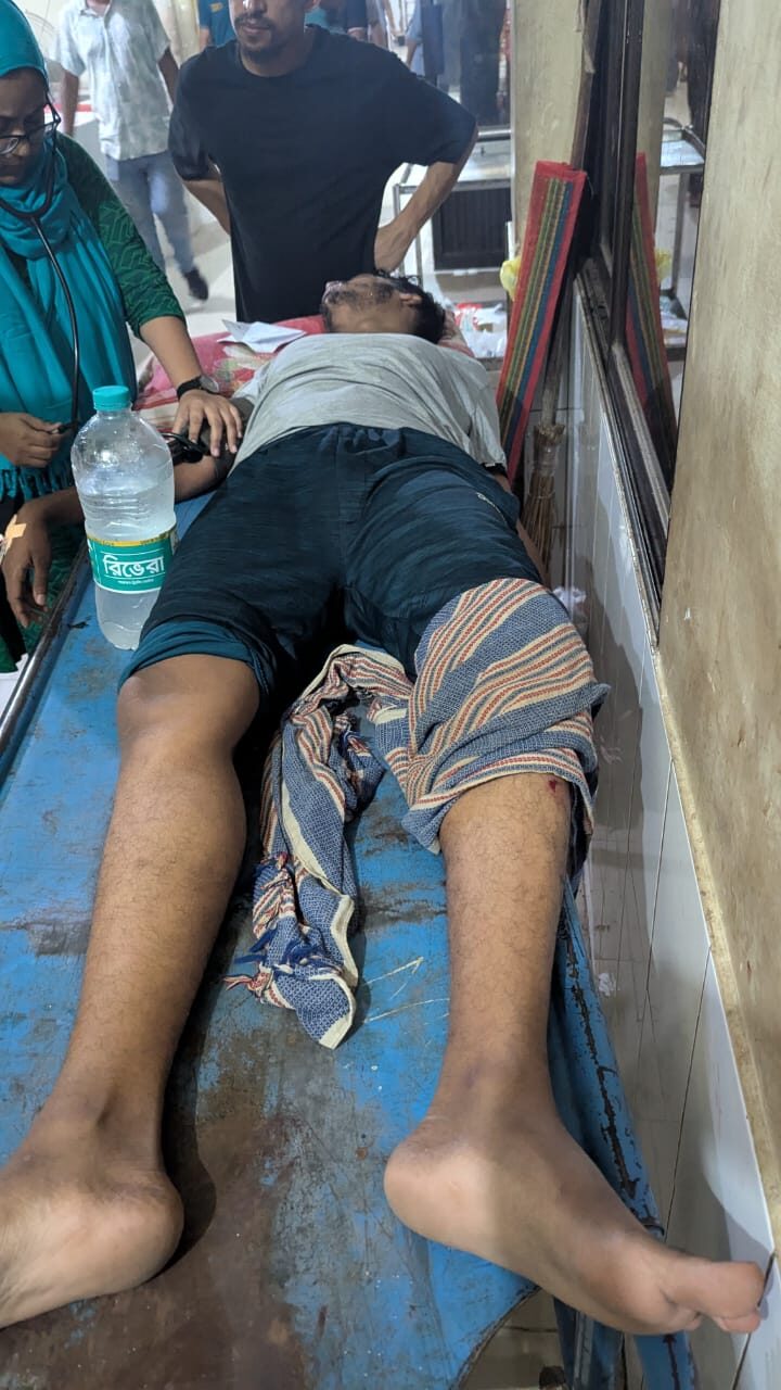 ফিক্সড-মিল নির্ধারণ নিয়ে ইবি শিক্ষার্থীদের মারামারি, আহত ৪