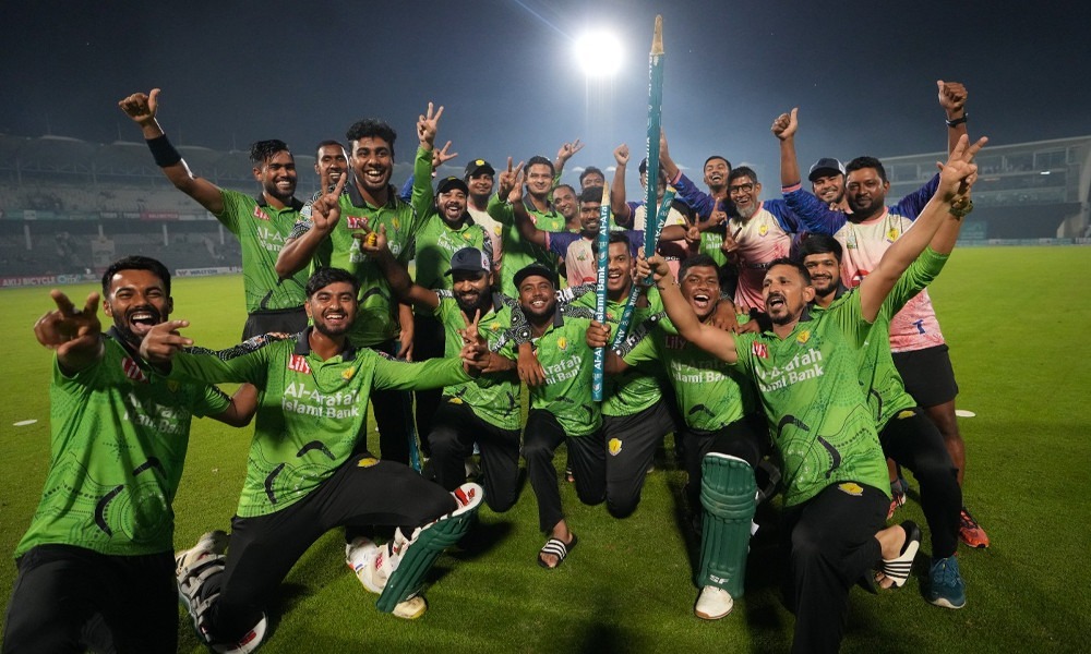 খুলনাকে উড়িয়ে এনসিএল টি-টোয়েন্টি চ্যাম্পিয়ন রংপুর