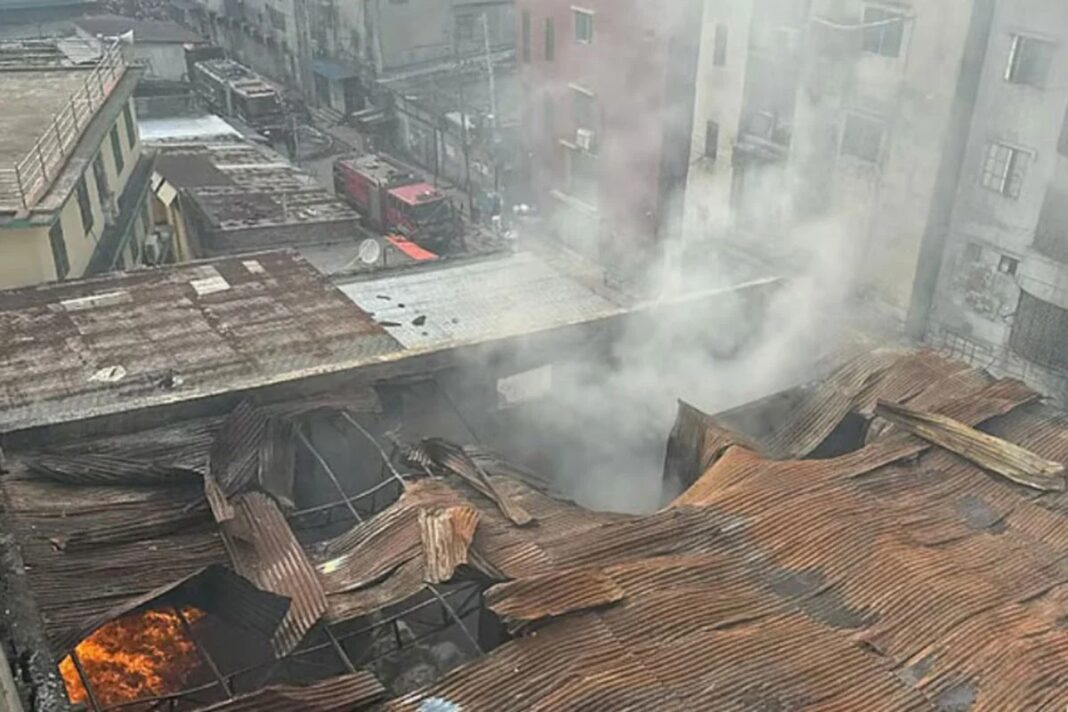 মিরপুরে অগ্নিকাণ্ডের ঘটনায় ৯ মরদেহ উদ্ধার