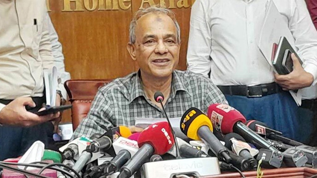 এক ব্যক্তির নামে অনুমোদিত সিমের সংখ্যা কমিয়ে আনা হবে: স্বরাষ্ট্র উপদেষ্টা