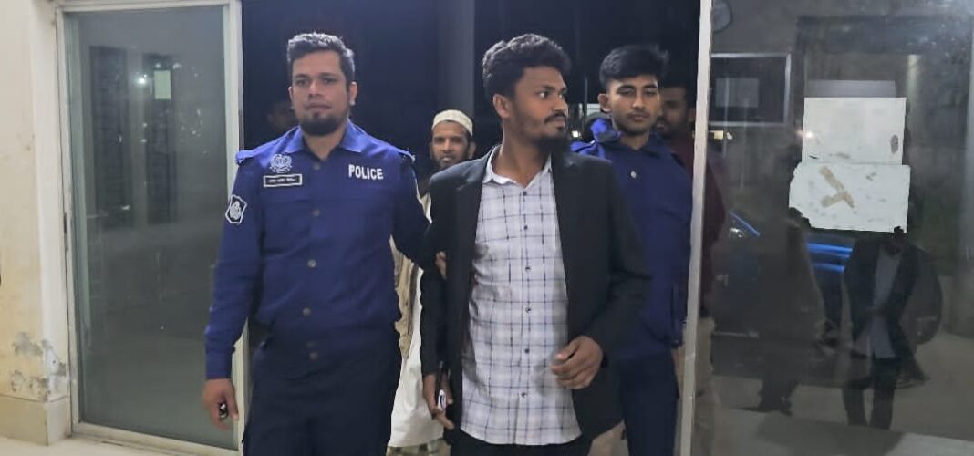 বাউফলে নকল স্টাম্প–সিল দিয়ে জাল দলিল : তরুণকে ১০ দিনের বিনাশ্রম কারাদণ্ড