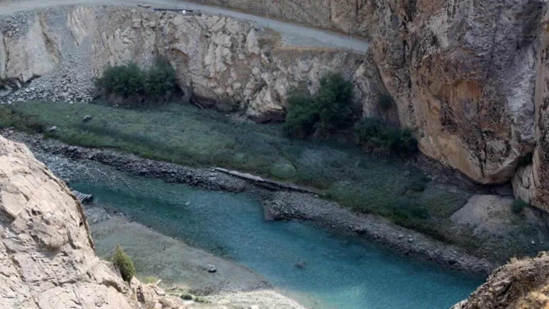 ইরানে ভয়াবহ খরা, তেহরানে তীব্র পানি সংকটের আশঙ্কা