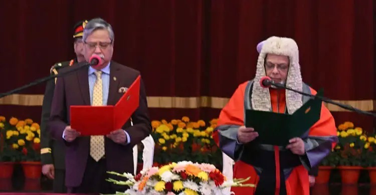 শপথ নিলেন নতুন প্রধান বিচারপতি জুবায়ের রহমান চৌধুরী