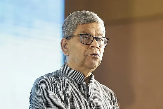 জাতীয় প্রেসক্লাবের সাবেক সভাপতি শওকত মাহমুদ আটক