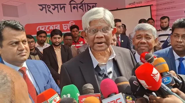 অর্থনীতি আরও শক্তিশালী হলে পে স্কেল আলোর মুখ দেখবে