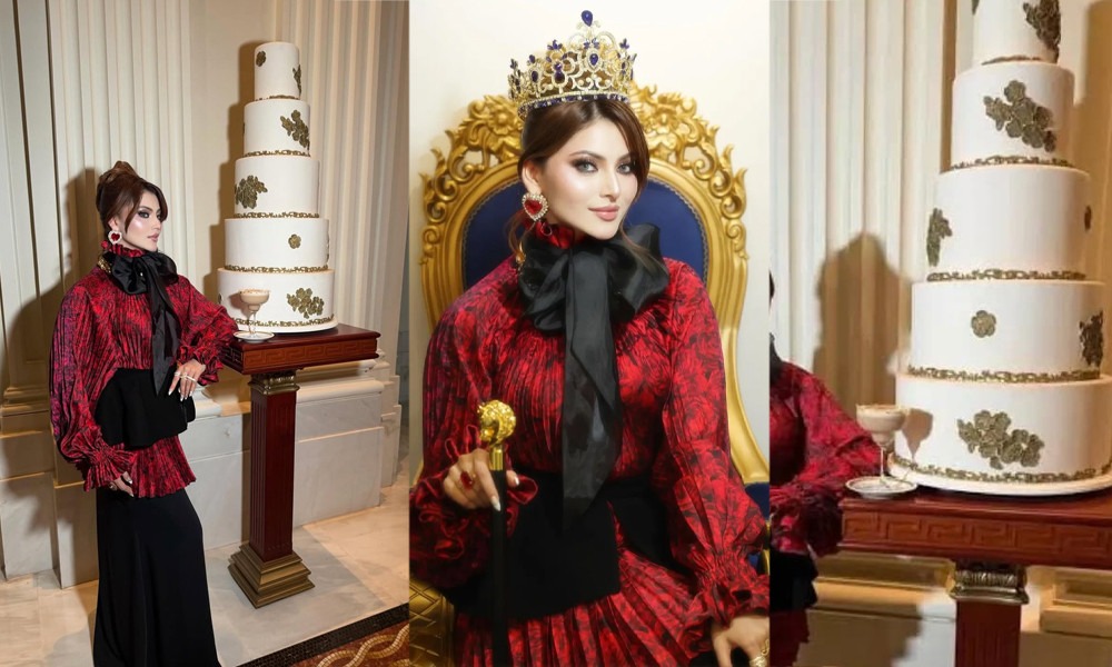 ২১ কোটি টাকার কেক কেটে জন্মদিন উদযাপন উর্বশীর