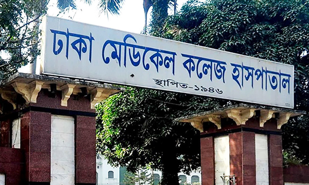 রাজধানীতে লেগুনা-মিনিবাসের সংঘর্ষে ২ জনের মৃত্যু