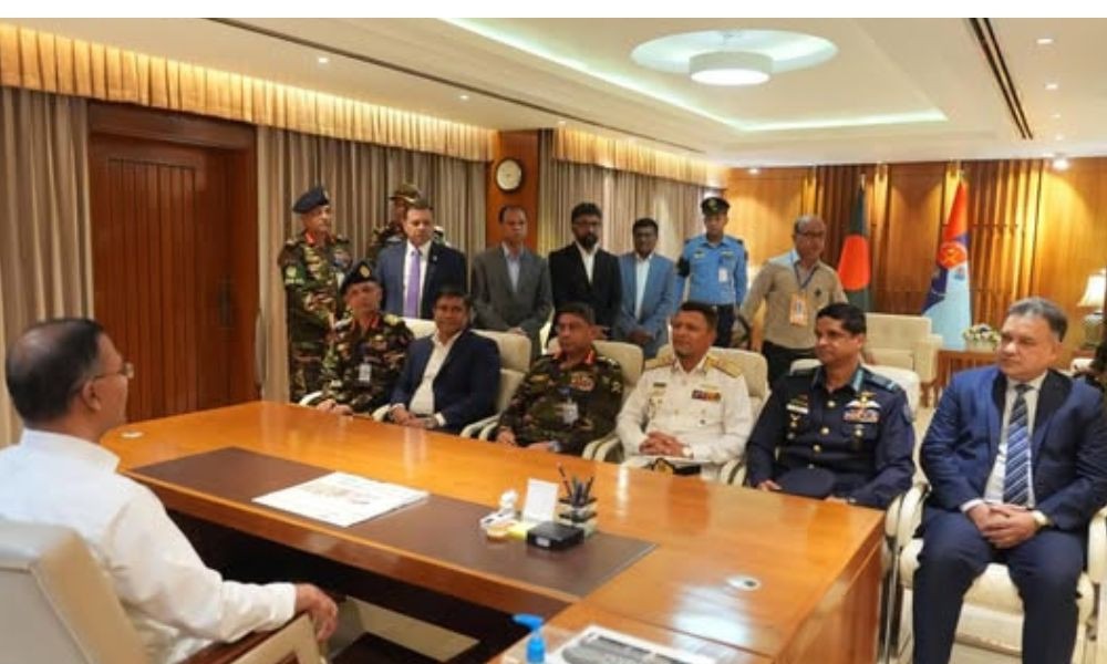 প্রথমবারের মতো সশস্ত্র বাহিনী বিভাগে অফিস করলেন প্রধানমন্ত্রী তারেক রহমান