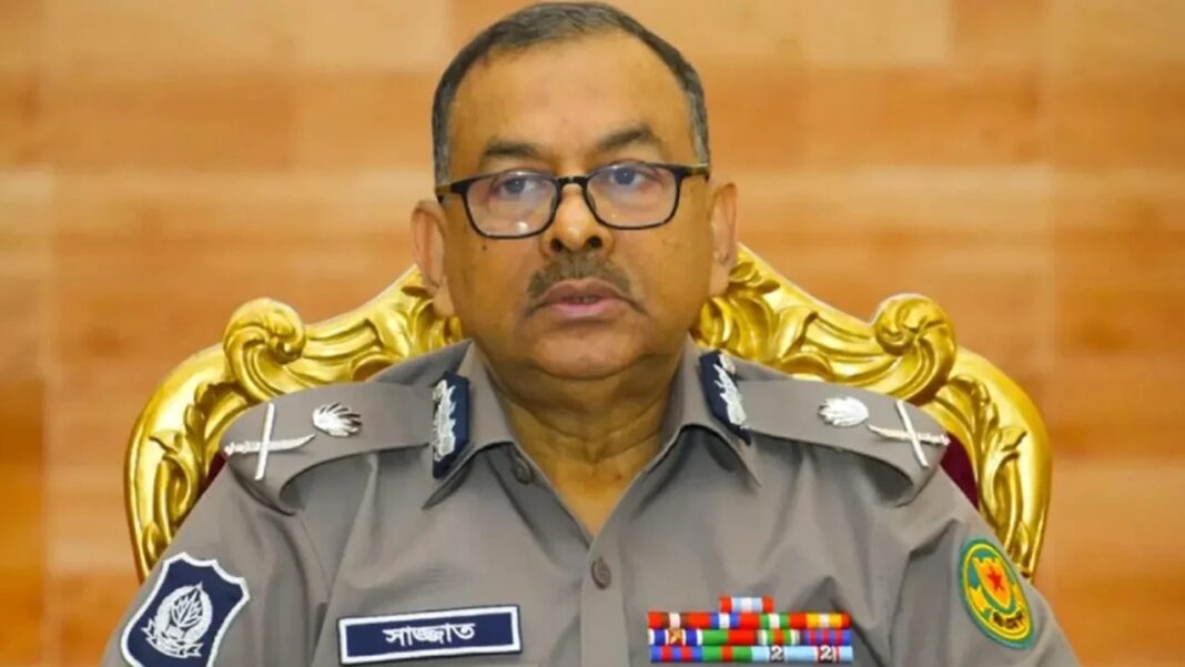 পদত্যাগ করলেন ডিএমপি কমিশনা