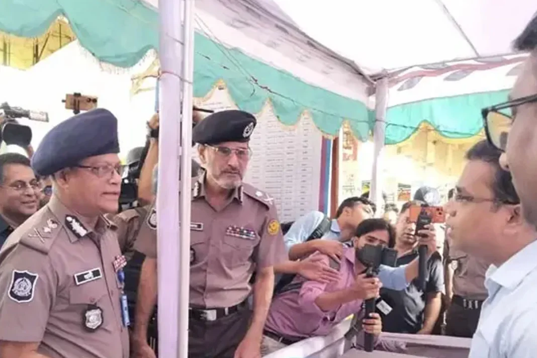 ঈদযাত্রা নির্বিঘ্ন করতে বাস টার্মিনাল পরিদর্শনে আইজিপি ও ডিএমপি কমিশনার