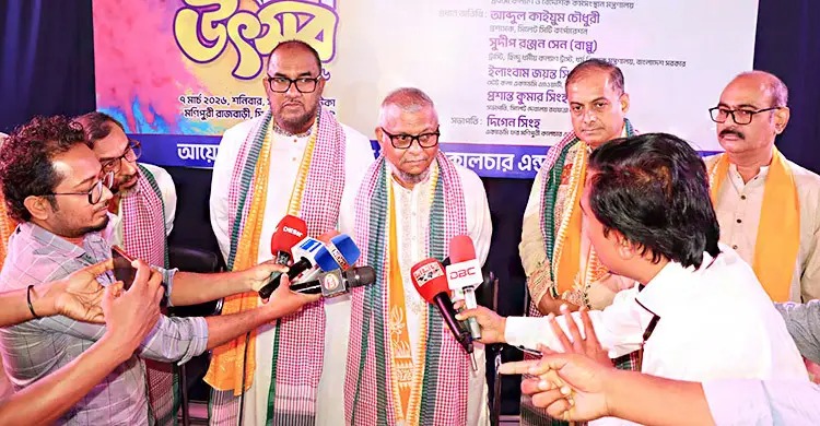 ফ্লাইট বাতিল হওয়া প্রবাসীদের ভিসার মেয়াদ শেষ হলে সহায়তা করবে সরকার: প্রবাসীকল্যাণমন্ত্রী