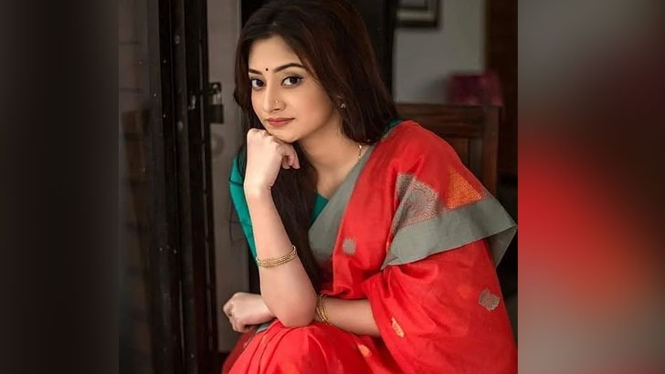 আমি সিংগেল নই, এনগেজড: পূজা চেরি