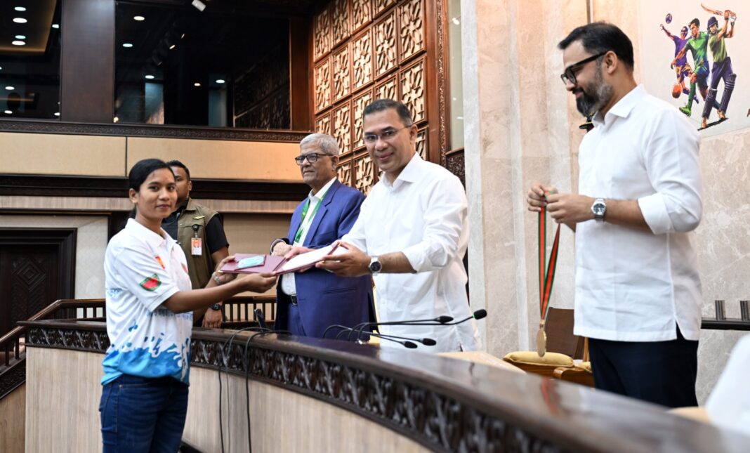 খেলোয়াড়দের রাজনীতিতে না আসার আহ্বান প্রধানমন্ত্রীর