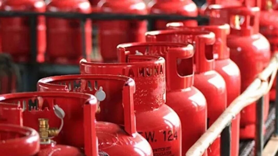 সাড়ে ১২ কেজির এলপি গ্যাসের দাম ৪১০ টাকা বাড়ানোর প্রস্তাব