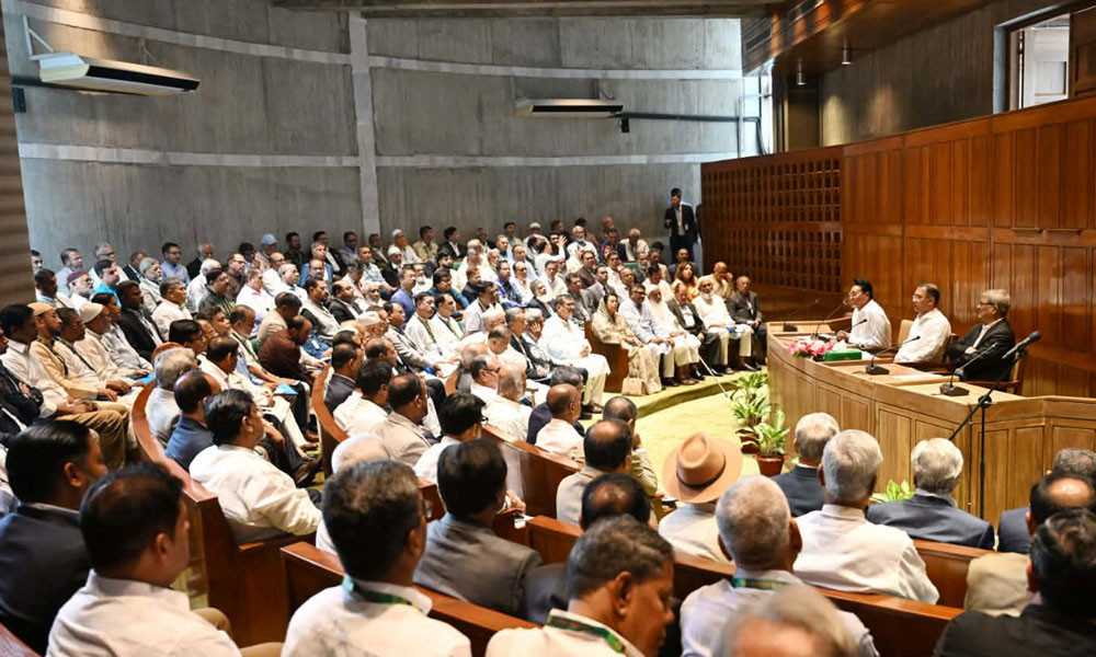 সরকারদলীয় এমপিদের সংসদীয় সভা শুরু