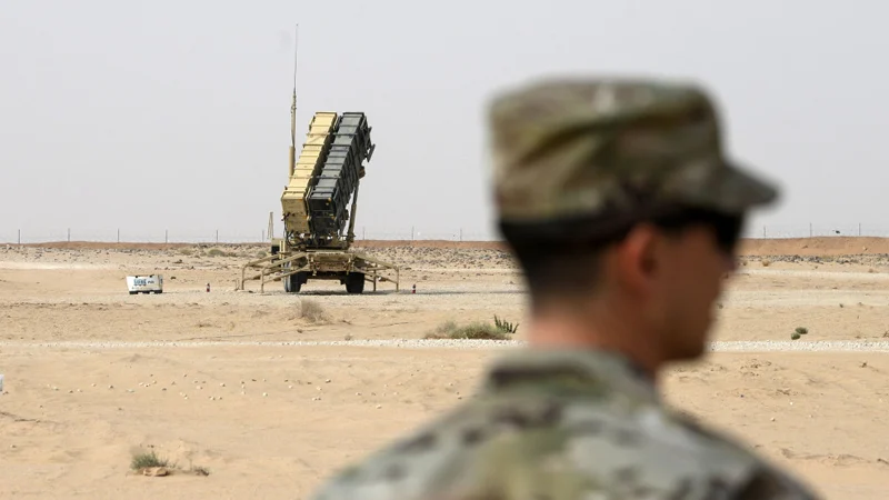 সৌদিতে ইরানি হামলায় ১২ মার্কিন সৈন্য আহত