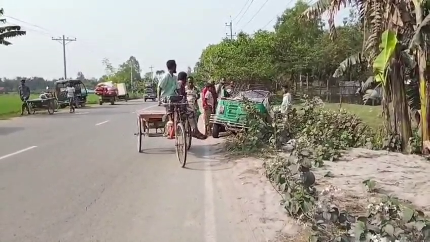 টাঙ্গাইলের ধনবাড়ীতে বাস-সিএনজি সংর্ঘষে সিএনজি চালকসহ নিহত ৩