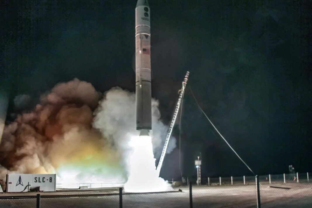 পৃথিবী থেকে মহাকাশে সিগন্যালের পথ খুঁজছে নাসার নতুন মিশন