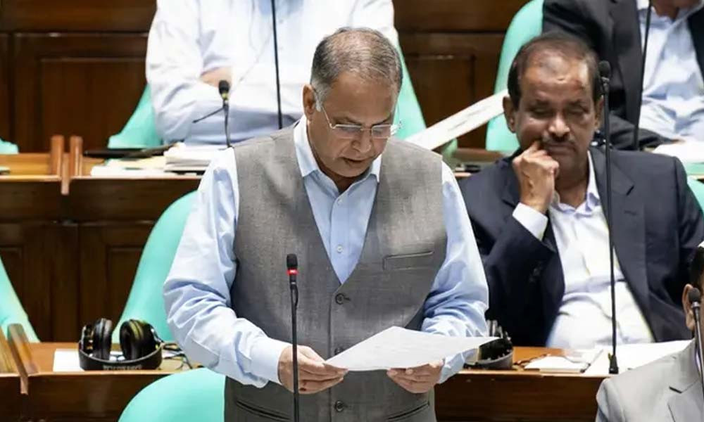 দেশে জ্বালানি তেলের পর্যাপ্ত মজুদ রয়েছে, সবচেয়ে বেশি ডিজেল: জ্বালানিমন্ত্রী