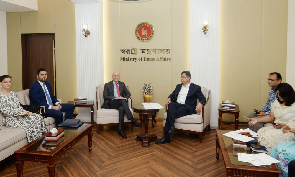 ইতালির সঙ্গে সম্পর্ককে বিশেষ গুরুত্ব দেয় বাংলাদেশ : স্বরাষ্ট্রমন্ত্রী