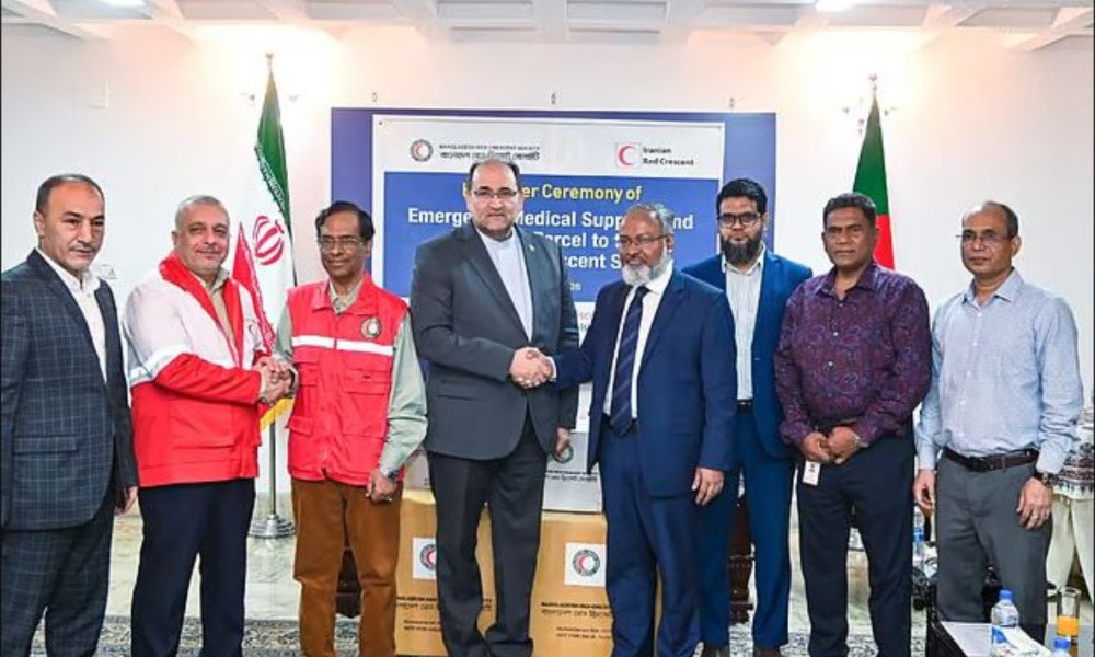 প্রধানমন্ত্রীর সিদ্ধান্তে ঢাকা থেকে জরুরি সহায়তা যাচ্ছে ইরানে