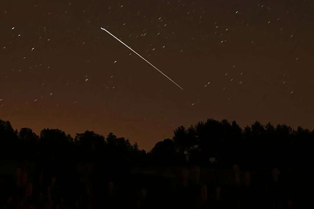 বাংলাদেশ থেকেই দেখা যাবে উল্কাপাত