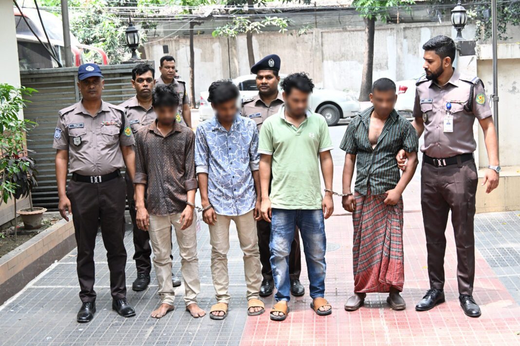 মোহাম্মদপুরে আসাদুল হত্যাকাণ্ডে জড়িত মূল হোতাসহ চারজন গ্রেফতার