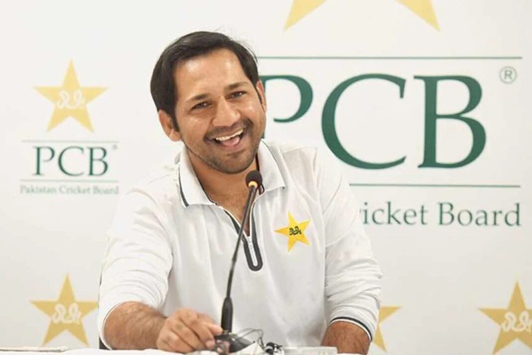 টেস্টে নতুন কোচের নাম ঘোষণা করল পাকিস্তান