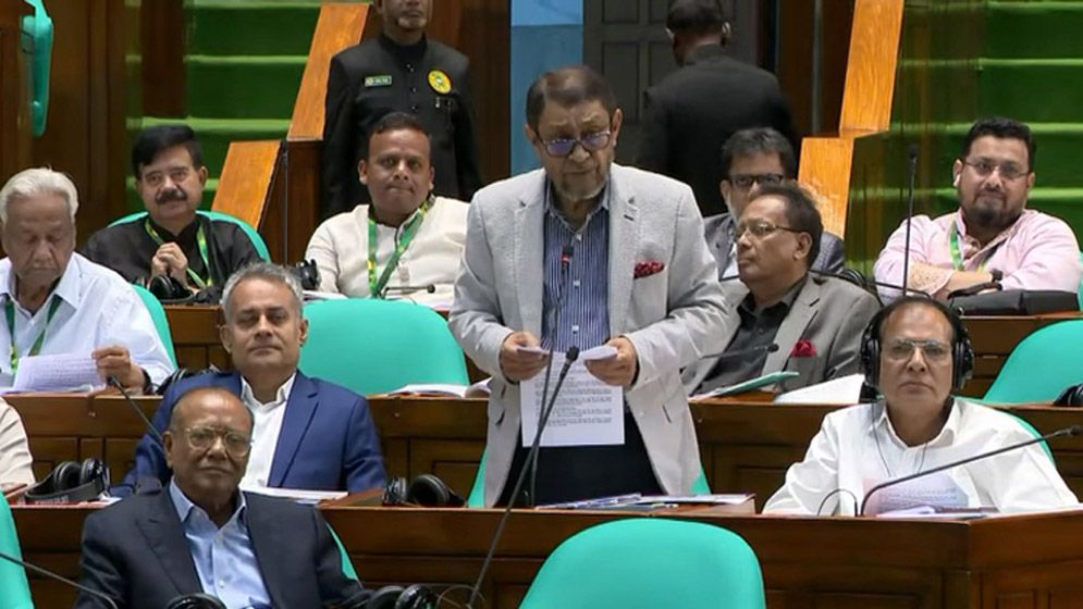 ১ লাখ স্বাস্থ্যকর্মী নিয়োগের উদ্যোগ নেয়া হচ্ছে: স্বাস্থ্যমন্ত্রী