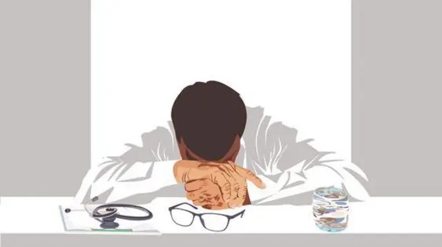 ৮ ঘণ্টার বেশি কাজ, বাড়ছে হঠাৎ মৃত্যুর ঝুঁকি