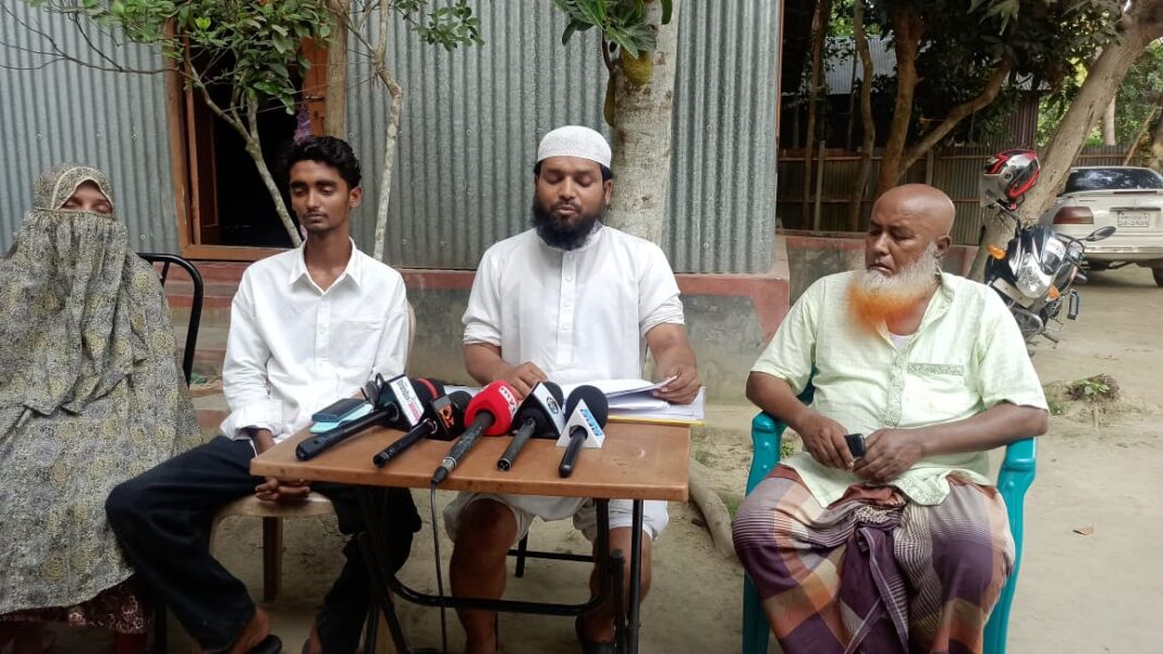 টাঙ্গাইলের দেলদুয়ারে ব্যবসায়ীকে ঘর থেকে ধরে নিয়ে পিটিয়ে জখম