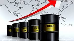 শান্তি আলোচনা থেমে যাওয়ার পর বিশ্ববাজারে তেলের দাম বেড়েছে