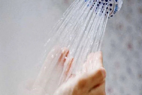 স্বাস্থ্য ভালো রাখতে কখন গোসল করবেন