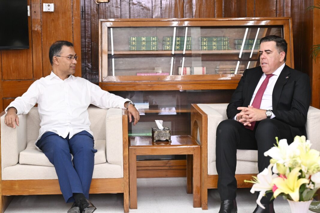 প্রধানমন্ত্রীর সঙ্গে অস্ট্রেলিয়ার পার্লামেন্টের প্রতিনিধিদলের সাক্ষাৎ